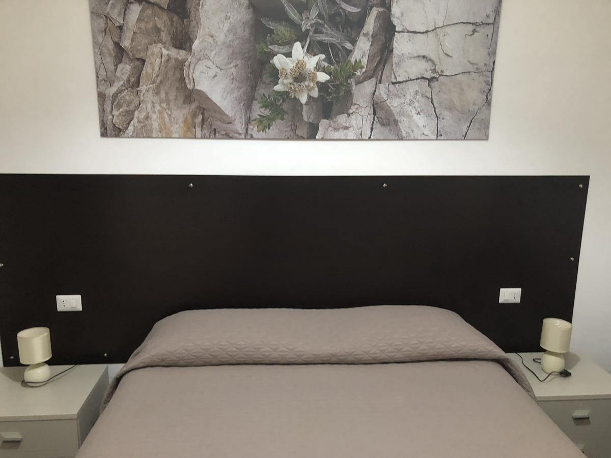 B&B Rosaly San Cataldo  Exteriör bild